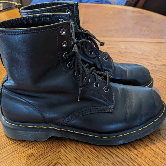 Dr Martens Classic 1460 Air Walk Black Leather Lace Up Men 9 / Women 10 / EU 42 - Picture 9 of 16